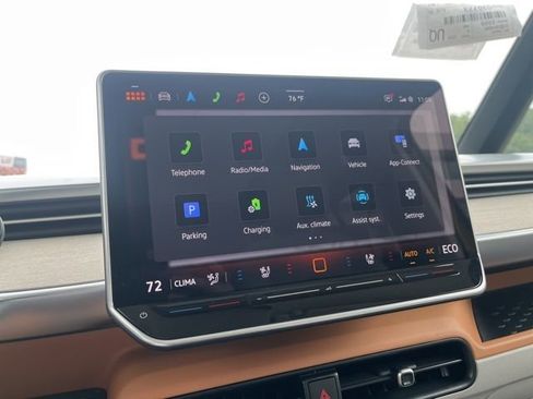 New 2025 Volkswagen ID. Buzz 1st Edition image 17