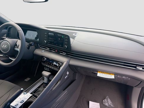 New 2026 Hyundai Elantra Sport FWD image 21