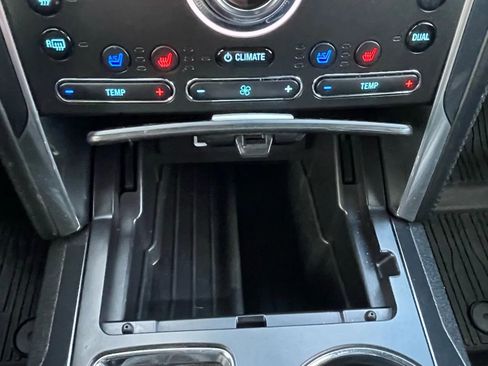 Used 2018 Ford Explorer Platinum AWD/4WD image 26
