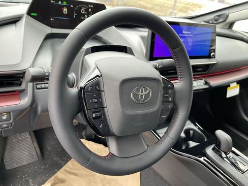 New 2026 Toyota Prius Plug-In Hybrid FWD image 7