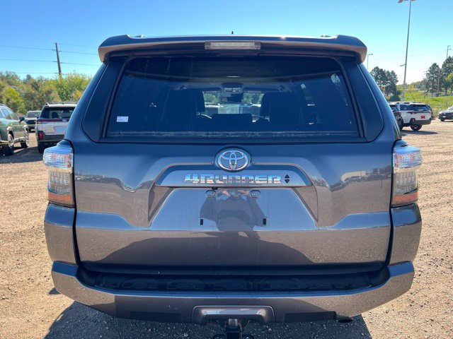 Used 2022 Toyota 4Runner SR5 Premium AWD/4WD image 4