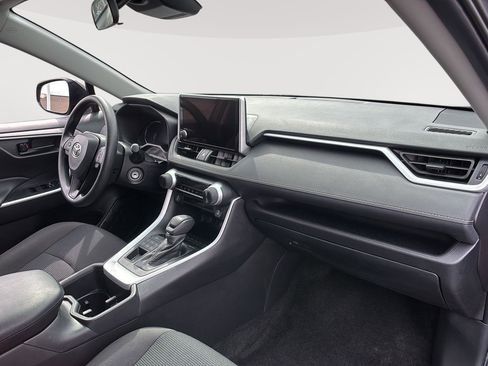 Used 2025 Toyota RAV4 LE image 17