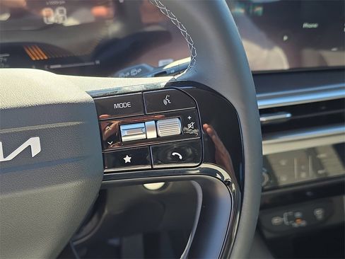 New 2026 Kia Sorento LX image 32