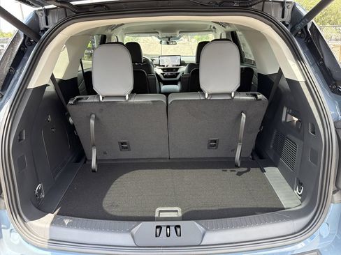 New 2026 Ford Explorer Active w/ Active Comfort Package RWD image 10
