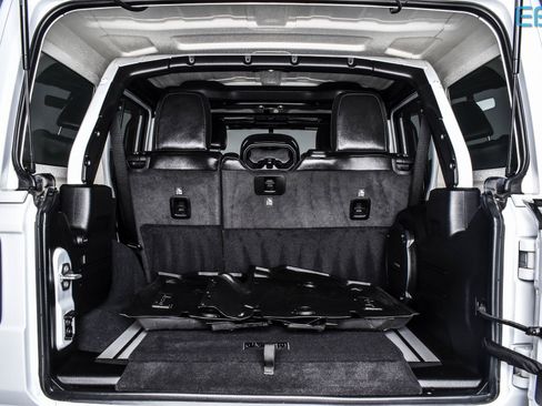 Used 2022 Jeep Wrangler Unlimited Rubicon w/ Xtreme Recon 35" Tire Package image 13