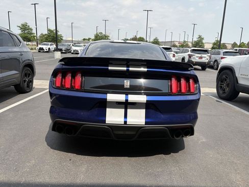 Used 2016 Ford Mustang Shelby GT350 w/ Technology Package RWD image 3