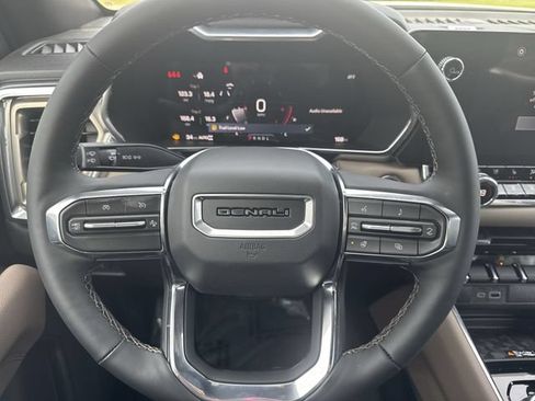 New 2026 GMC Canyon Denali AWD/4WD image 13
