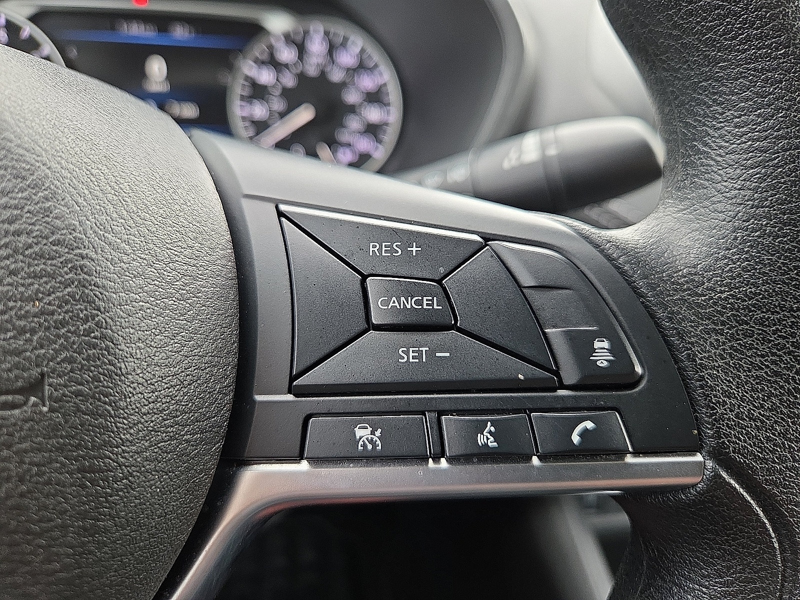 Used 2025 Nissan Sentra SV FWD image 20