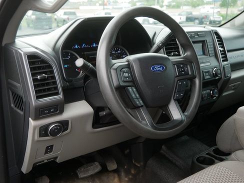 Used 2019 Ford F550 4x4 Crew Cab Super Duty w/ XLT Value Package image 20