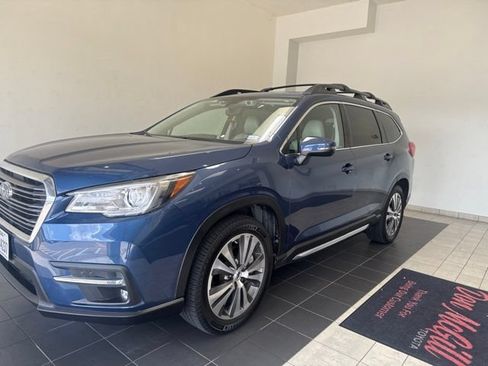 Used 2020 Subaru Ascent Limited w/ Technology Package AWD/4WD image 3