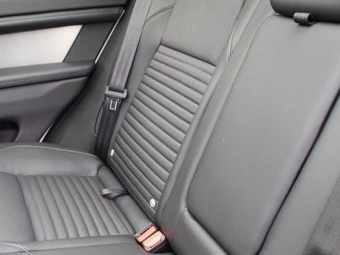 New 2025 Land Rover Discovery Sport Dynamic SE image 19