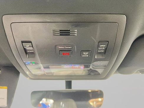 Used 2017 Lexus RC 350 image 17