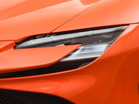 Used 2025 Ferrari SF90 Spider image 31