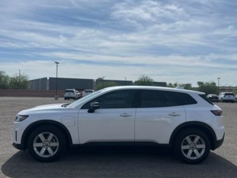 Used 2024 Honda Prologue EX image 6