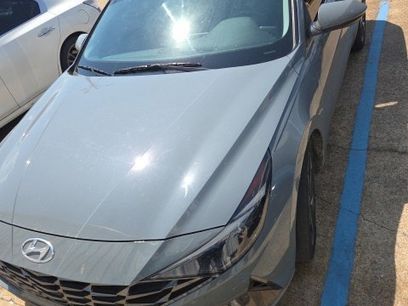 Used 2023 Hyundai Elantra Limited