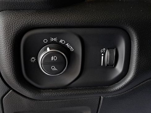 Used 2023 RAM 1500 Big Horn RWD image 21
