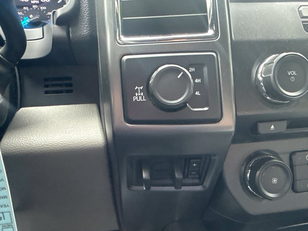 Used 2017 Ford F250 XLT w/ XLT Value Package AWD/4WD image 28