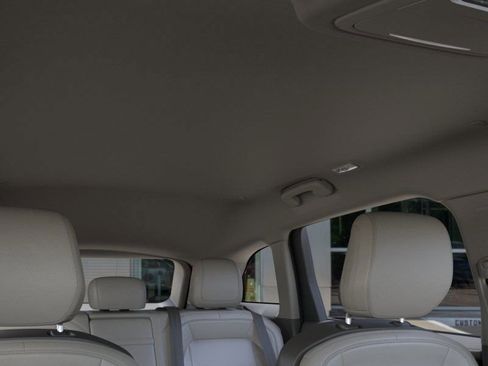 New 2025 Lincoln Nautilus Premier w/ Jet Appearance Package image 22