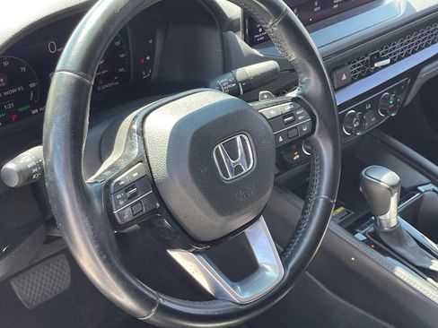 Used 2024 Honda Accord Touring image 9