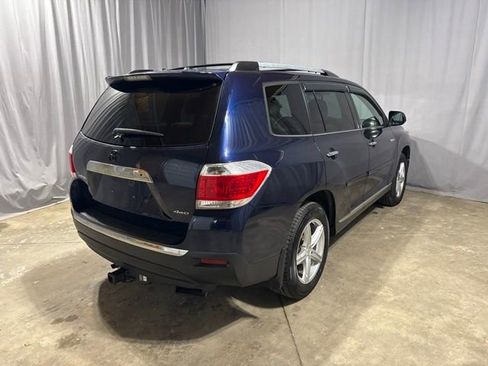 Used 2012 Toyota Highlander Limited w/ Tow Pkg AWD/4WD image 5