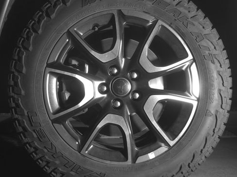 Used 2025 Jeep Compass Trailhawk AWD/4WD image 12