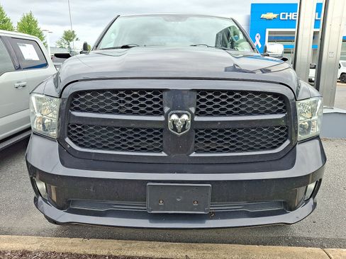Used 2014 RAM 1500 Express AWD/4WD image 2