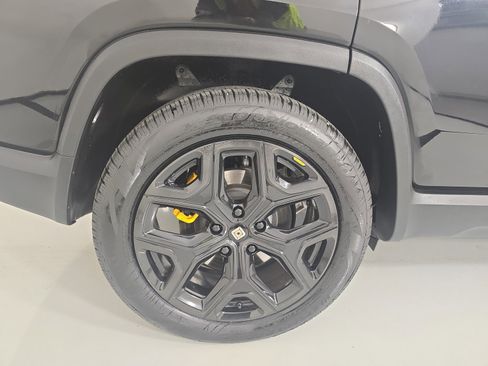 Used 2023 Rivian R1S Adventure image 12