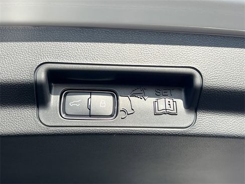 New 2026 Ford Explorer Active w/ Active Comfort Package image 6