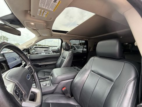 Used 2022 Ford Expedition XLT AWD/4WD image 28