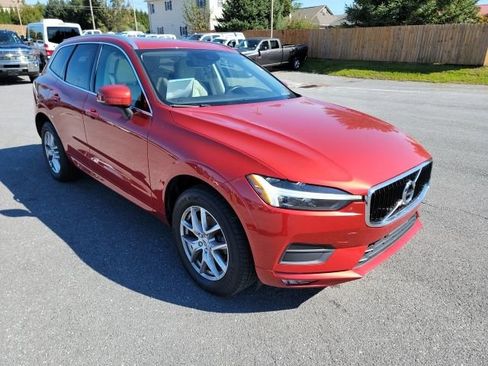 Used 2021 Volvo XC60 T5 Momentum image 9