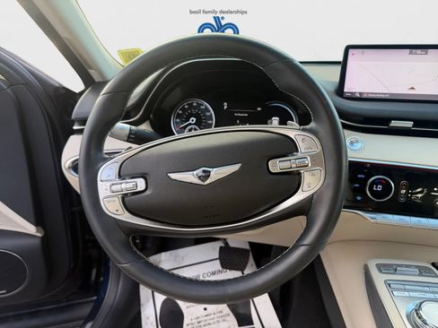 Used 2022 Genesis GV70 2.5T w/ Advanced Package AWD/4WD image 15