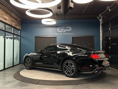 Used 2020 Ford Mustang Premium w/ Equipment Group 201A image 5