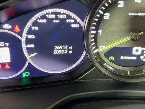 Certified 2023 Porsche Panamera 4 image 19