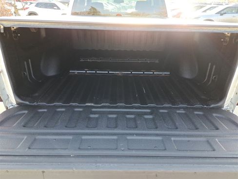 Used 2016 GMC Sierra 1500 SLE w/ SLE Value Package image 24