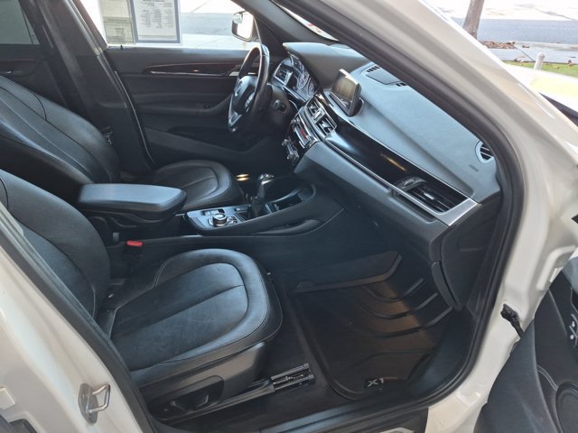 Used 2018 BMW X1 xDrive28i AWD/4WD image 5