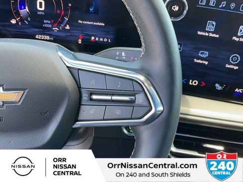 Used 2025 Chevrolet Traverse LT FWD image 21