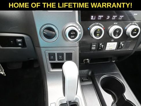 Used 2015 Toyota Sequoia Limited AWD/4WD image 33