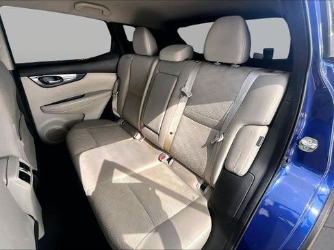 Certified 2020 Nissan Rogue Sport SV FWD image 19