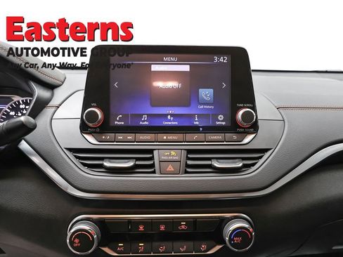 Used 2021 Nissan Altima 2.5 SR AWD/4WD image 12
