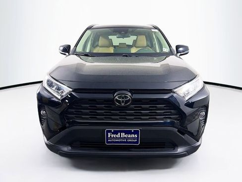 Used 2020 Toyota RAV4 XLE w/ Convenience Package AWD/4WD image 2