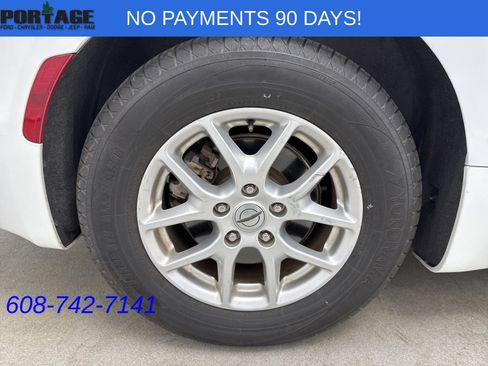 Used 2023 Chrysler Pacifica Touring-L FWD image 40