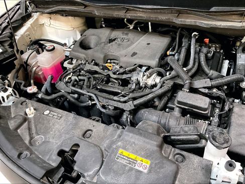 Used 2024 Toyota Sienna LE image 36