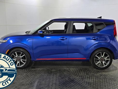 Used 2020 Kia Soul GT-Line FWD image 4