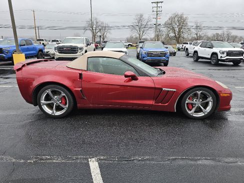 Used 2012 Chevrolet Corvette Grand Sport w/ 2LT Preferred Equipment Group RWD image 3