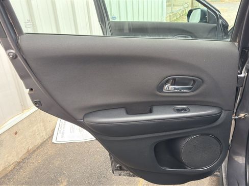 Used 2016 Honda HR-V LX image 20