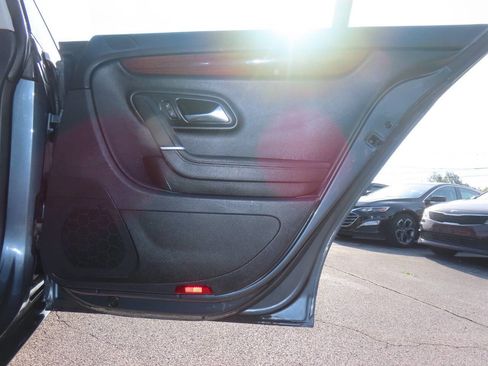 Used 2012 Volkswagen CC Lux Plus FWD image 36