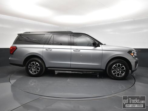 Used 2024 Ford Expedition Max XLT image 47
