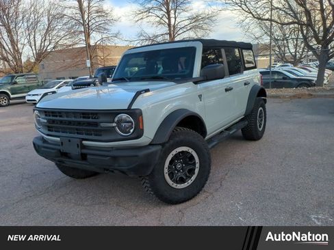 Used 2022 Ford Bronco 4-Door w/ Sasquatch Package image 1