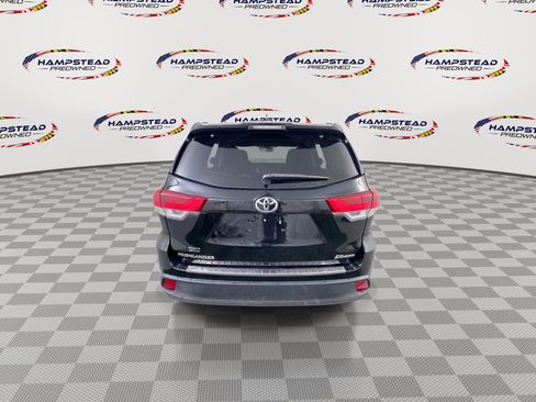 Used 2018 Toyota Highlander SE w/ Protection Package #3 AWD/4WD image 7