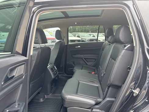 Used 2021 Volkswagen Atlas SE image 13